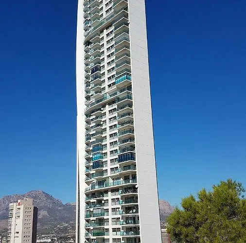 Highrise With Private Terrace & Sea Views - 34th Floor *