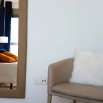 Daire Highrise With Private Terrace & Sea Views - 34th Floor *