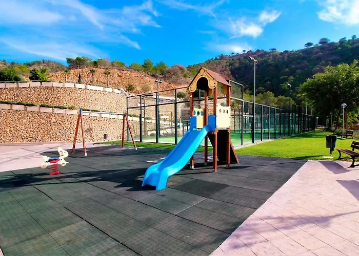 Highrise With Private Terrace & Sea Views - 34th Floor *