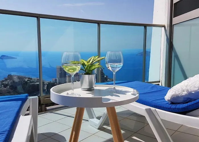 Highrise With Private Terrace & Sea Views - 34th Floor *